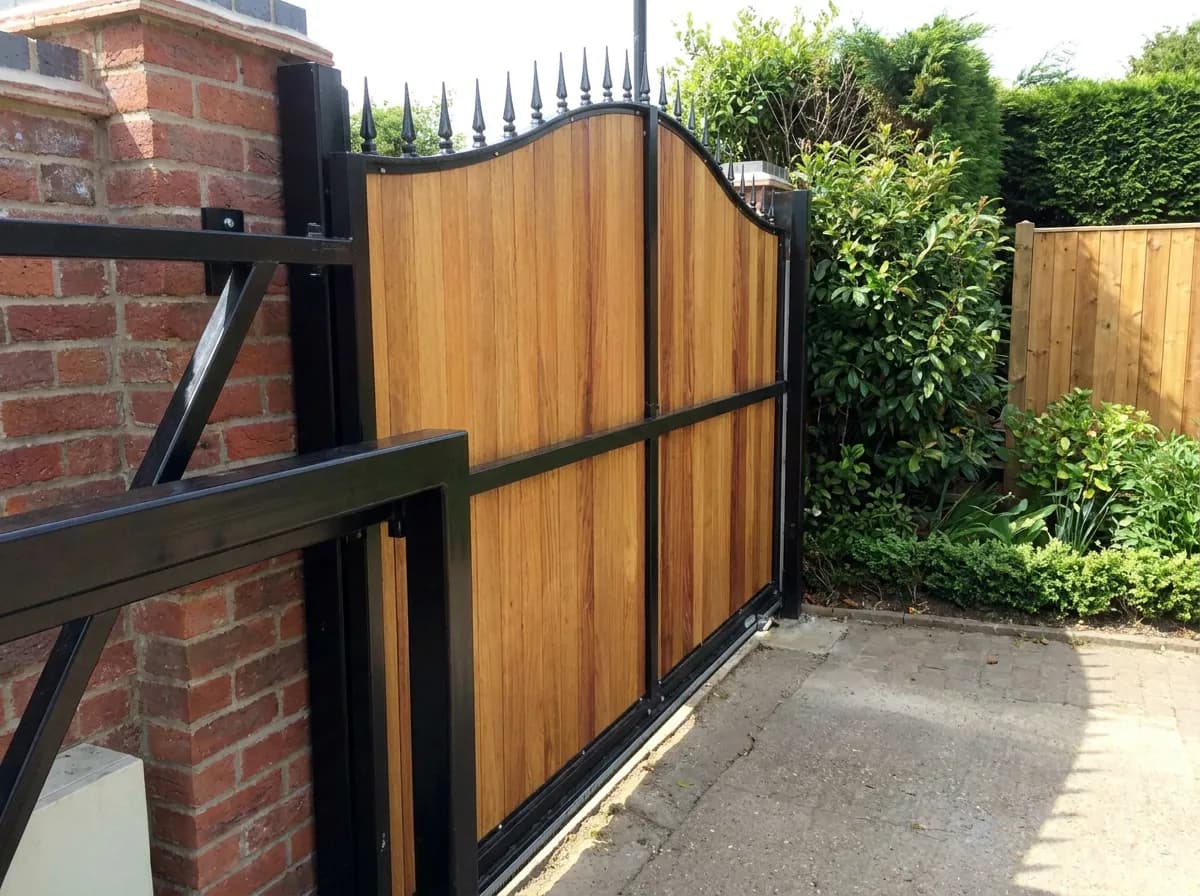 Cantilever Gate Systems
